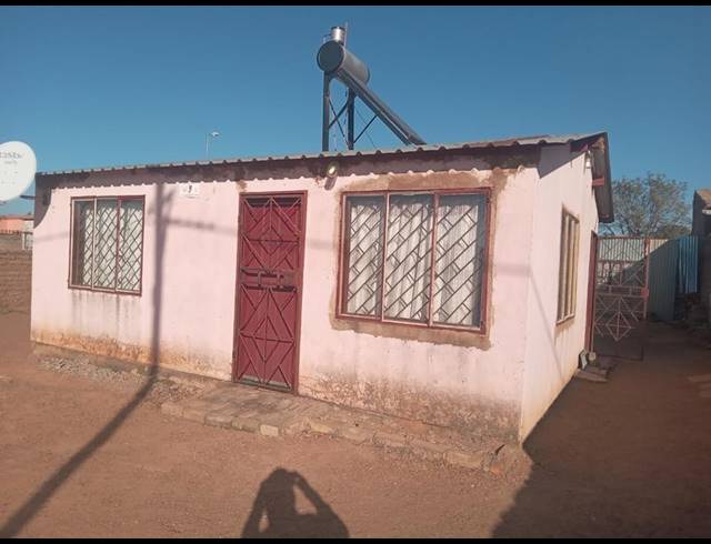 2 BEDROOM HOUSE FOR SALE IN SOSHANGUVE LL